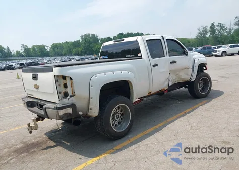 2008 Chevrolet Silverado 2500Hd Work Truck z USA, uszkodzony, nr VIN 1GCHK236X8F202149